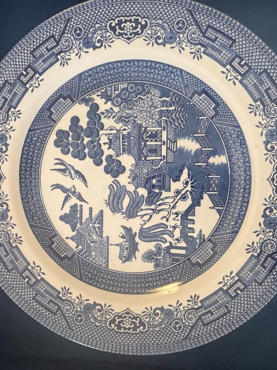 Blue Willow Other - Church Hill Blue Willow Pattern Dinner Plate - Blue and Cream